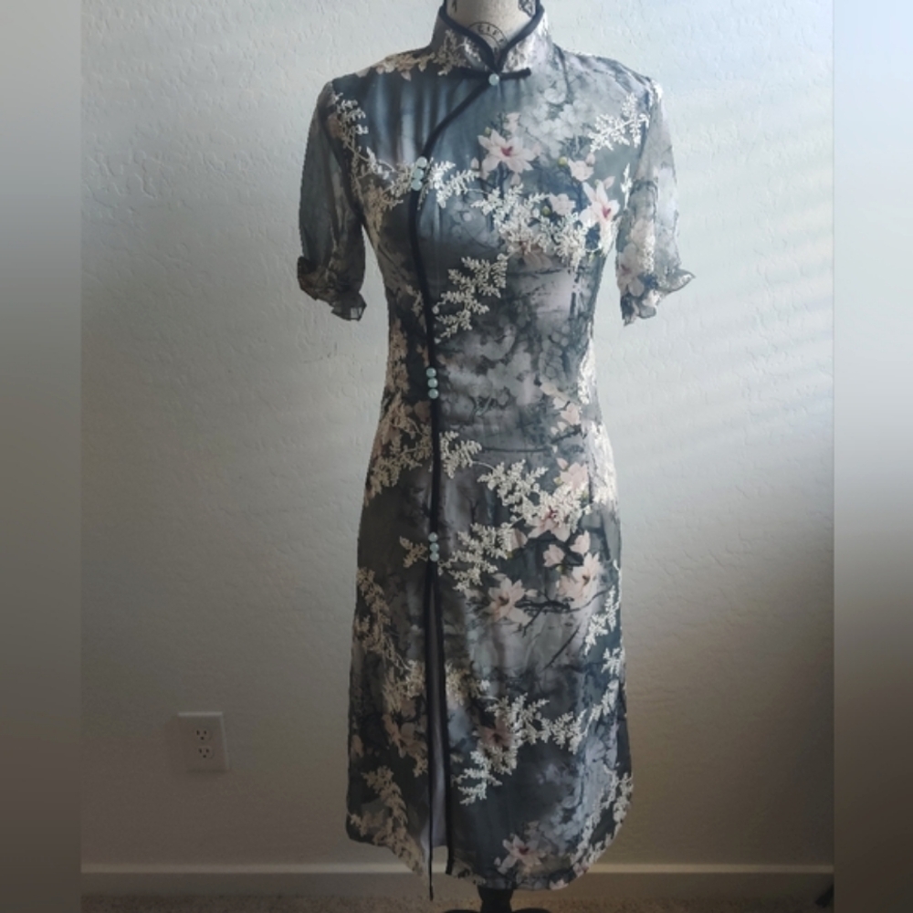 🆕 Mingjin Authentic Chinese Qi Pao Gray Floral Formal Dress Wedding guest (M)